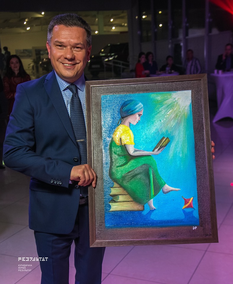 Artur Savin bought a painting